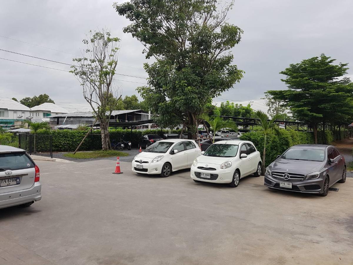 Bangkok Boutique Resort Rangsit Pathum Thani Exterior foto